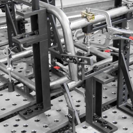 PLACAS DE SUJECIÓN Y TOPE ECONO BUILDPRO® (50 x 138 x 200 mm) PLACAS DE SUJECIÓN DE HIERRO CON RESORTE - T60210 (PU 1 ud.)