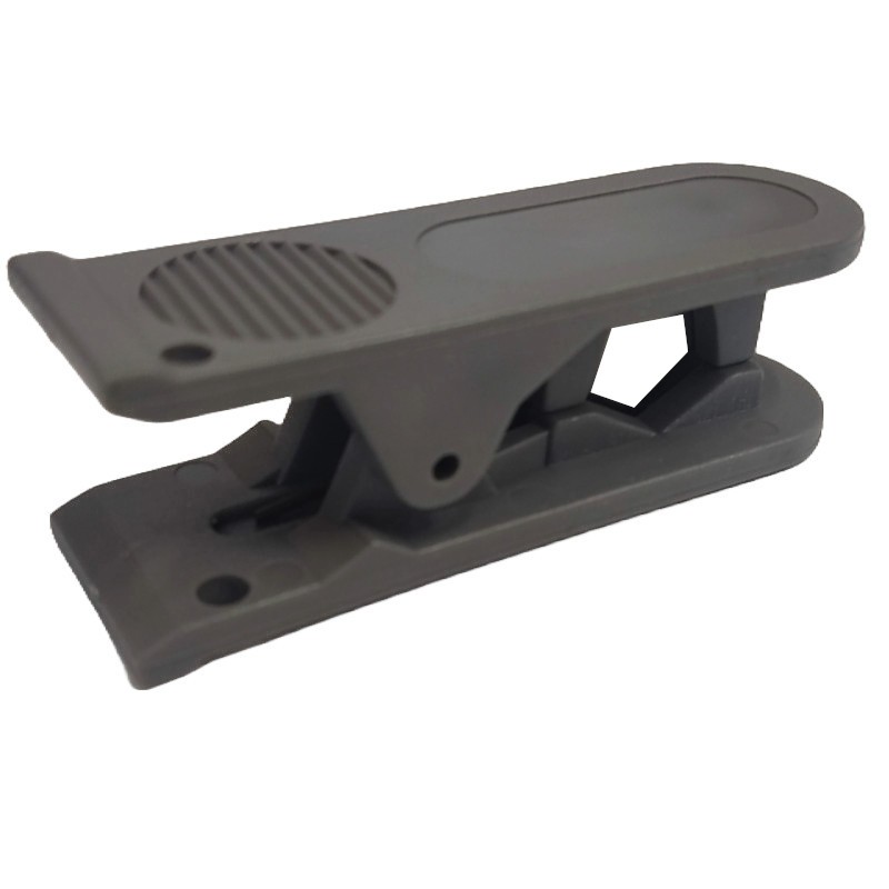 Cortador de mangueras para revestimientos de plástico - Abicor Binzel